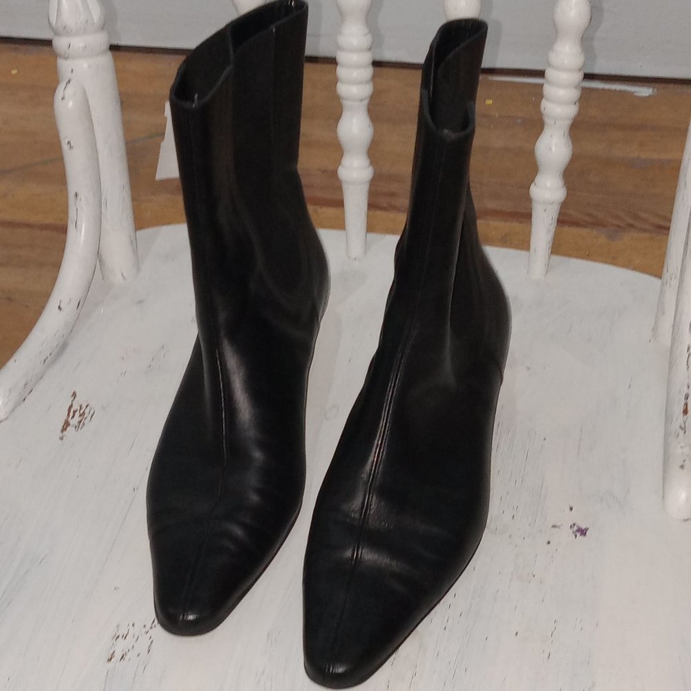 Ferragamo black leather kitten heel ankle boots